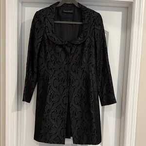 Tahari Elegant Black Patterned Suit Coat/Jacket